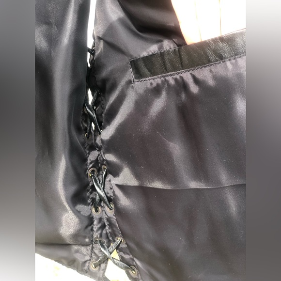 Vintage 90s grunge punk biker black leather side lace up leather vest - Picture 7 of 11